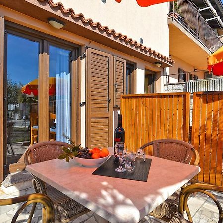 Apartments Ana 379 Ρόβινι Εξωτερικό φωτογραφία