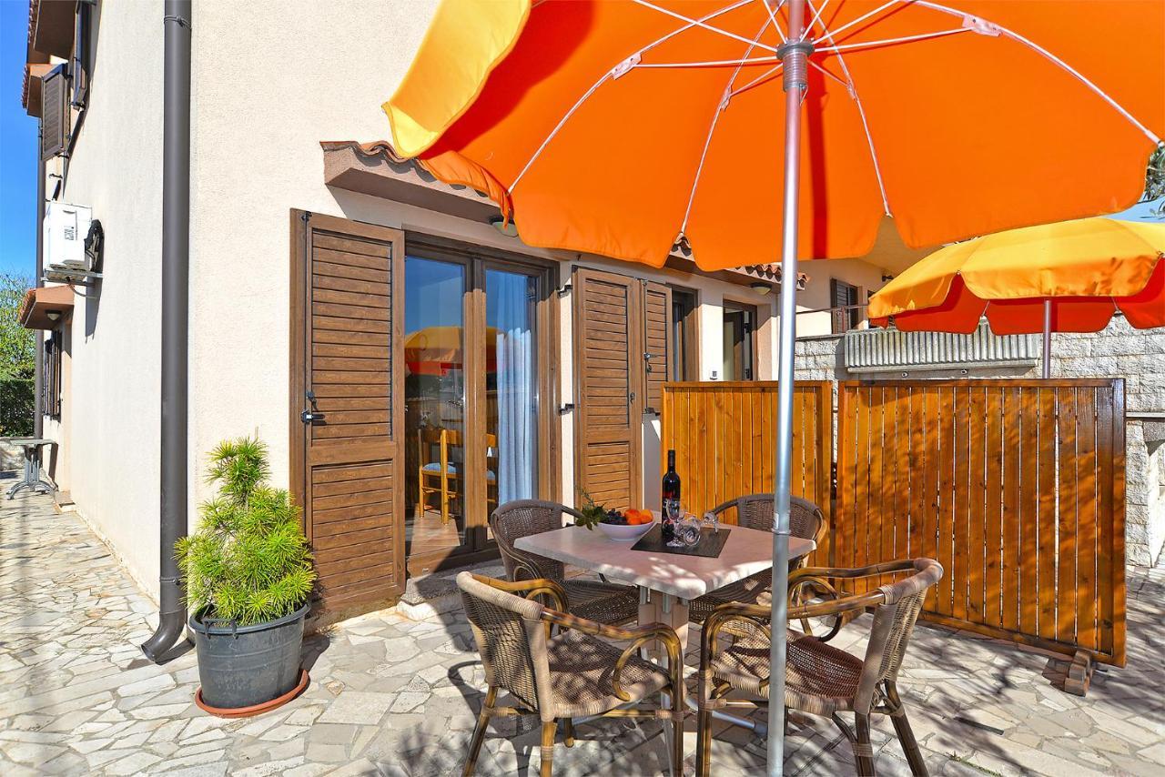 Apartments Ana 379 Ρόβινι Εξωτερικό φωτογραφία