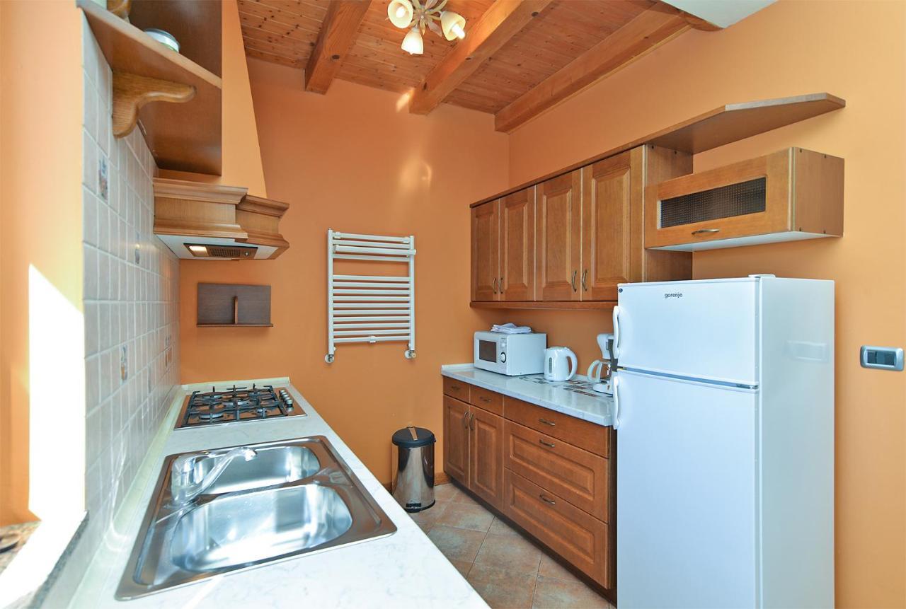 Apartments Ana 379 Ρόβινι Εξωτερικό φωτογραφία