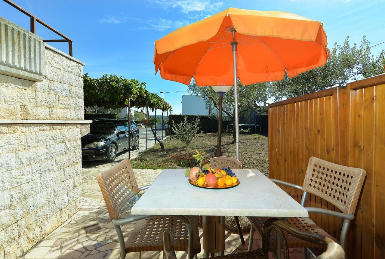 Apartments Ana 379 Ρόβινι Εξωτερικό φωτογραφία