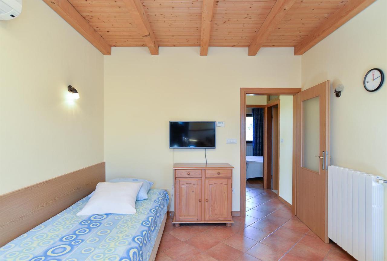 Apartments Ana 379 Ρόβινι Εξωτερικό φωτογραφία
