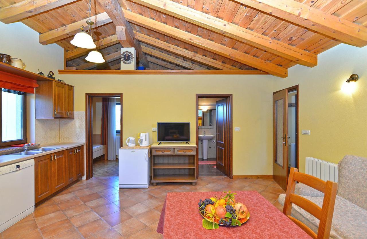 Apartments Ana 379 Ρόβινι Εξωτερικό φωτογραφία