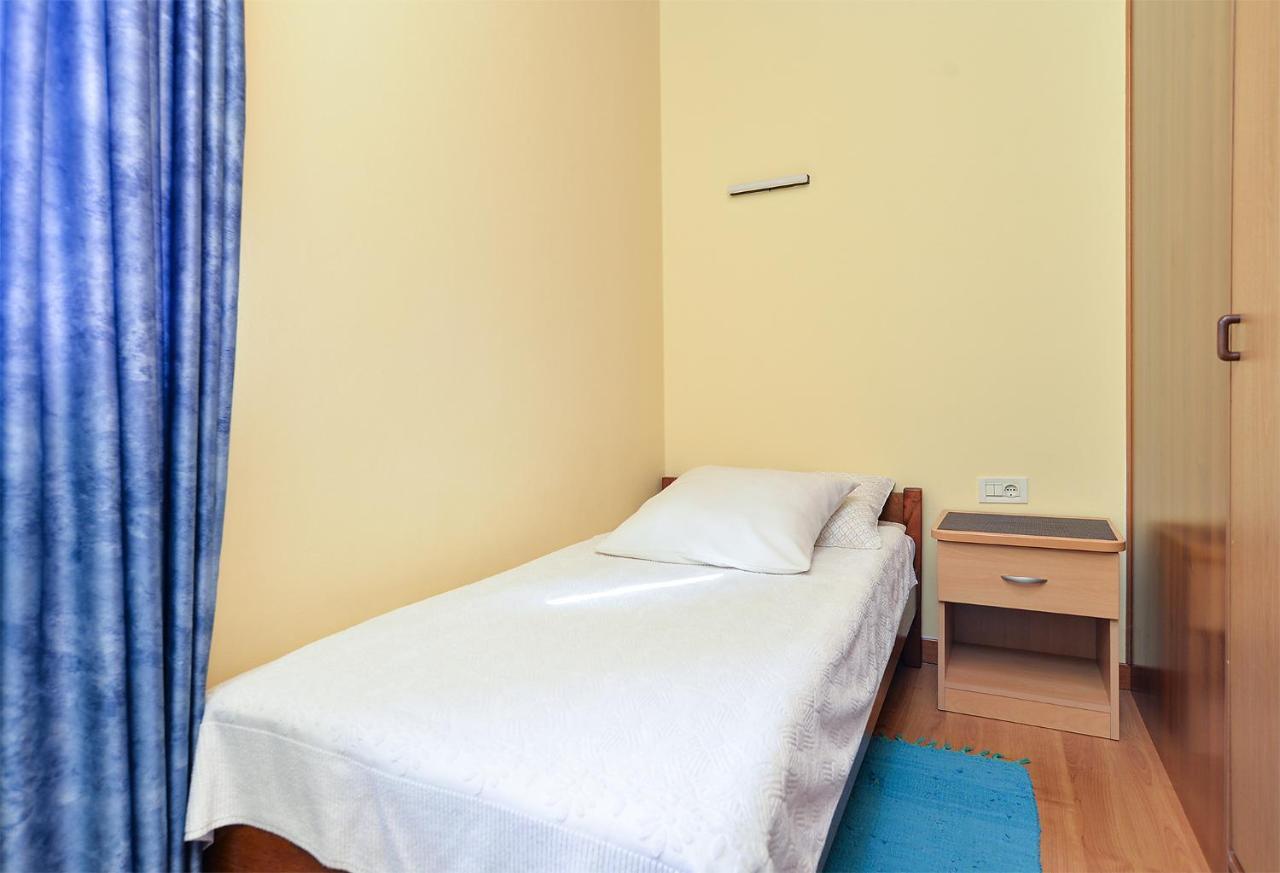 Apartments Ana 379 Ρόβινι Εξωτερικό φωτογραφία