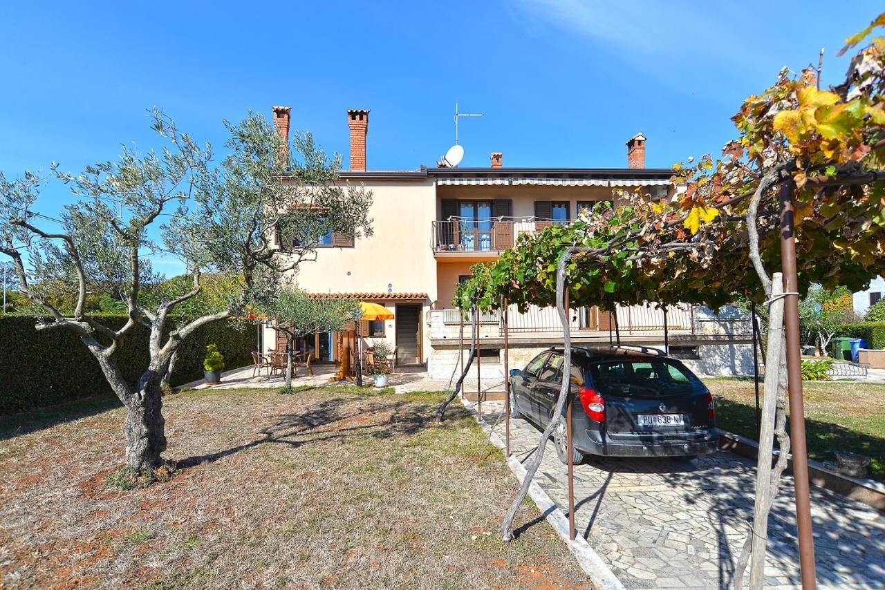 Apartments Ana 379 Ρόβινι Εξωτερικό φωτογραφία
