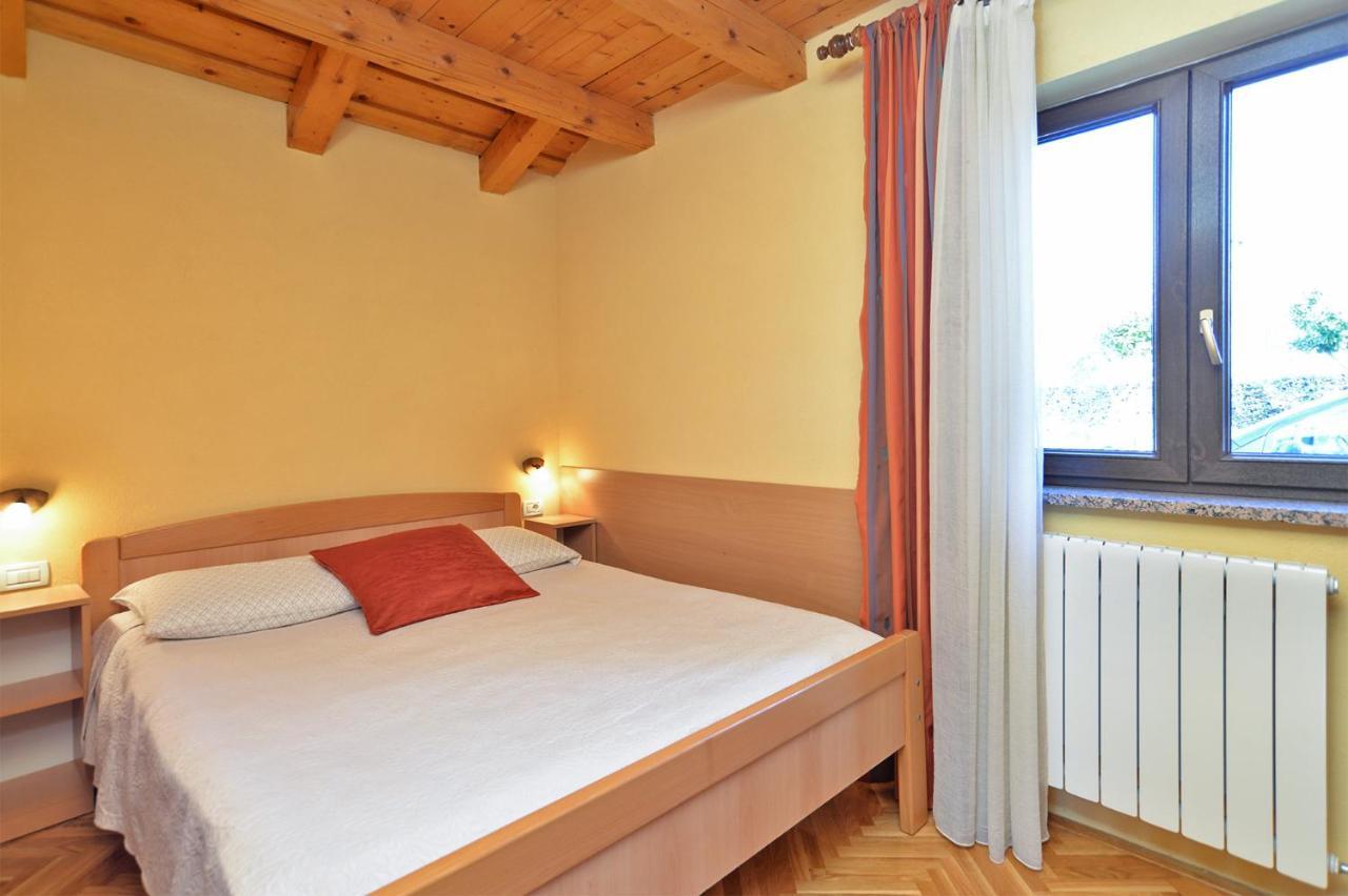 Apartments Ana 379 Ρόβινι Εξωτερικό φωτογραφία