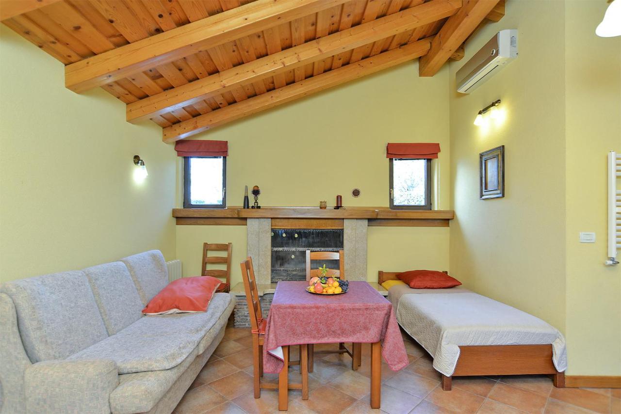 Apartments Ana 379 Ρόβινι Εξωτερικό φωτογραφία
