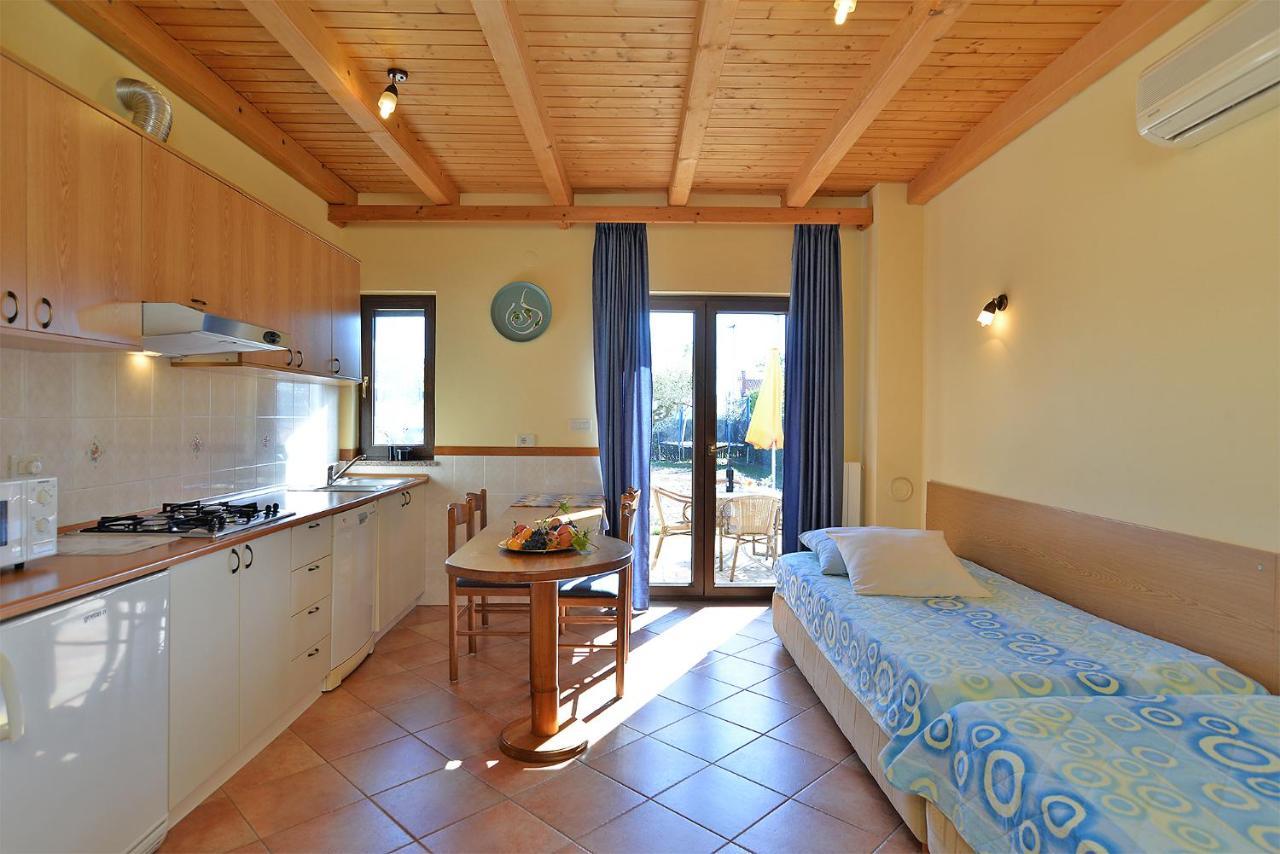 Apartments Ana 379 Ρόβινι Εξωτερικό φωτογραφία