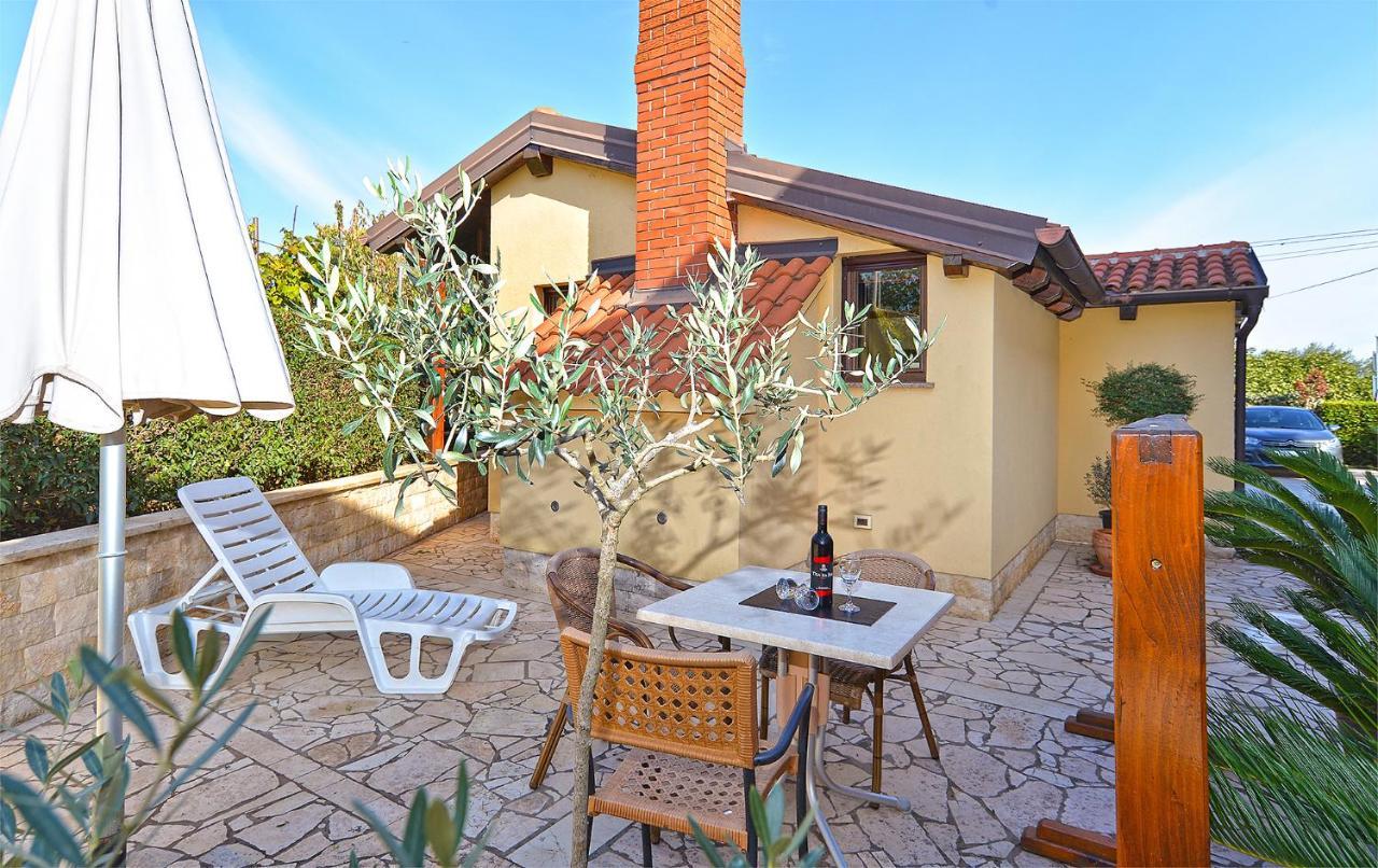 Apartments Ana 379 Ρόβινι Εξωτερικό φωτογραφία